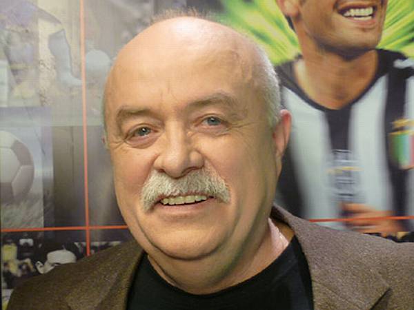 Felmentették Szalkayt