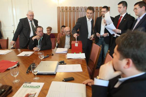 Székelyudvarhely: leváltották Szász Jenőt