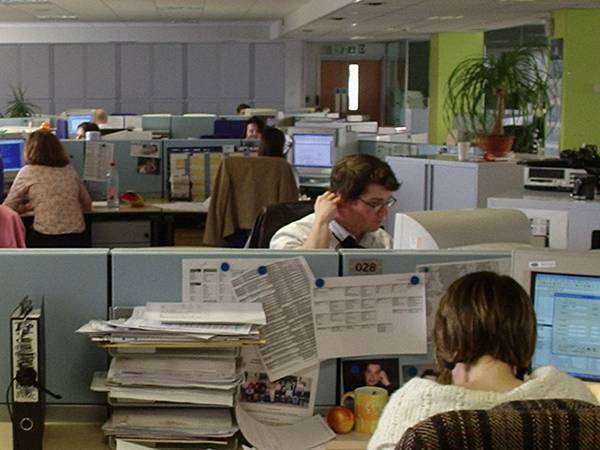 Tiltakoznak az adóztatás ellen a médiában dolgozók