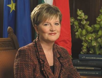 Bukarestbe látogatott Szili Katalin 