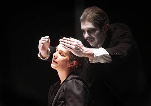 Négy nemzethez szól Bernarda