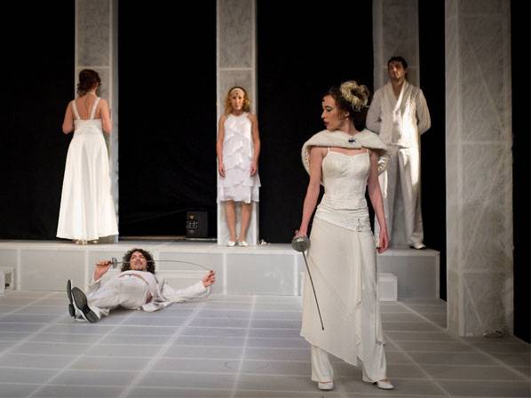 Musical az erkölcstelen életről