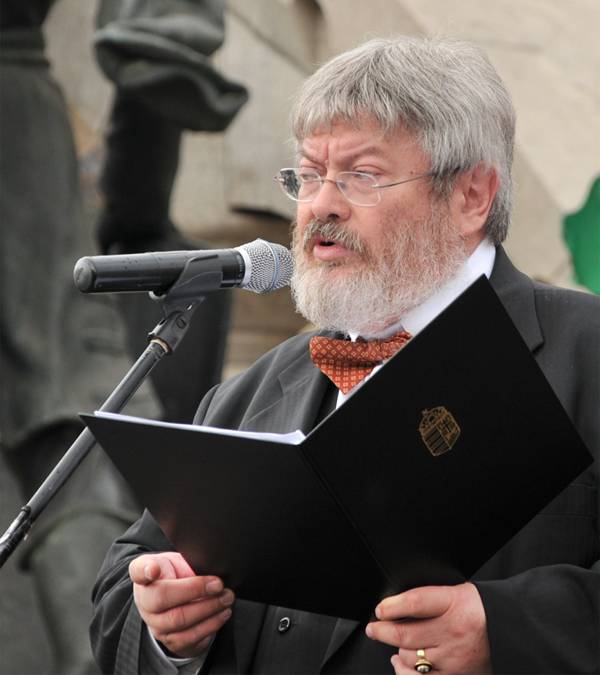 Szőcs Géza a Magyar PEN Club új elnöke