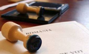 Felmérés: a 30 százalékot közelítik a szélsőjobboldali erők, a bejutási küszöbön az RMDSZ