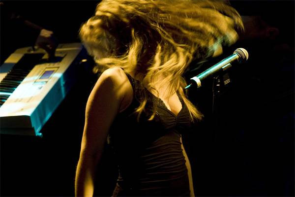 Ifisztár kerestetik