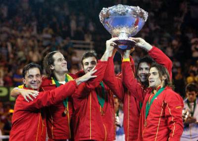 A spanyoloké a „salátástál” 