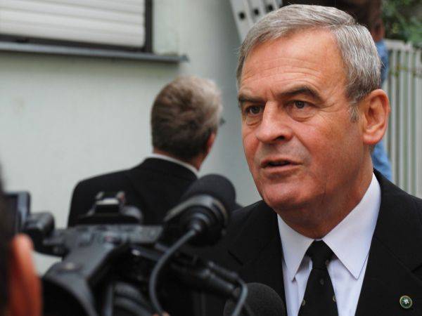 Tőkés: „rövid az út Corina Creţutól Szász Jenőig”