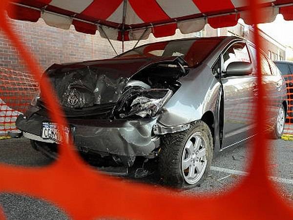 Nem csak a Toyota a felelős a gyorsulásokért