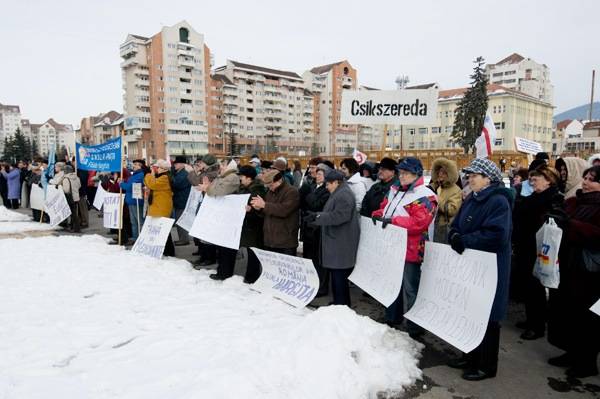 Felelősségvállalás tiltakozásokkal