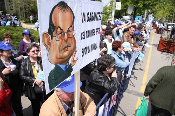 Készek a munkabeszüntetésre a közigazgatásiak