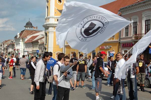 Teljes a káosz a Kolozsvári U-nál