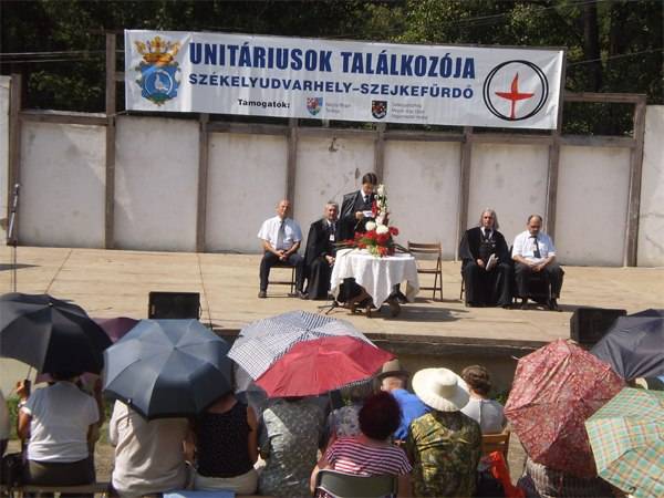 Unitárius találkozó a közösségmegtartás jegyében