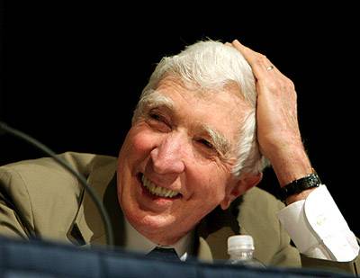 Elhunyt John Updike amerikai író