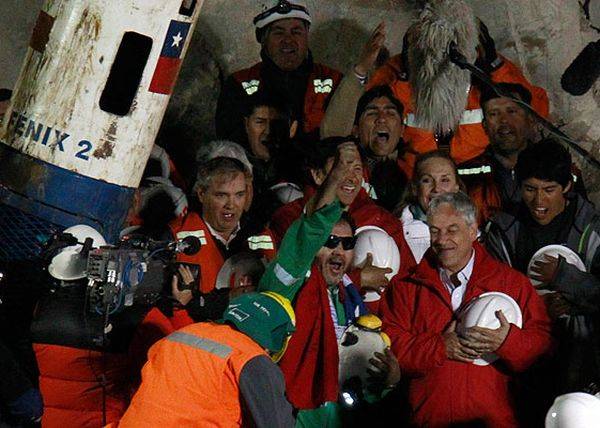 Teljes siker a chilei bányászmentő akció