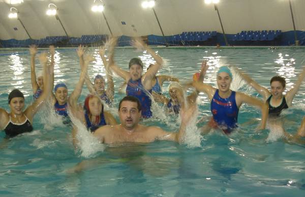 Vízilabda: ezüstérmesek a marosvásárhelyi tinik