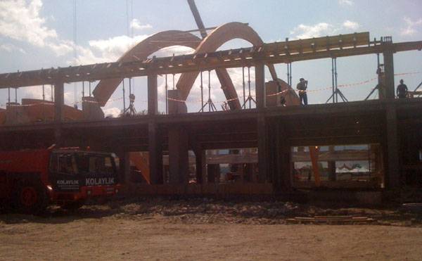 Jól halad a csíkszeredai uszodaépítés