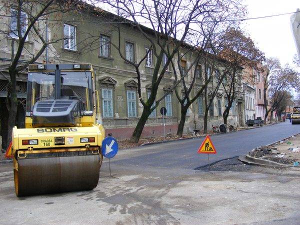 Nagyvárad: útfelújítás féléves késéssel