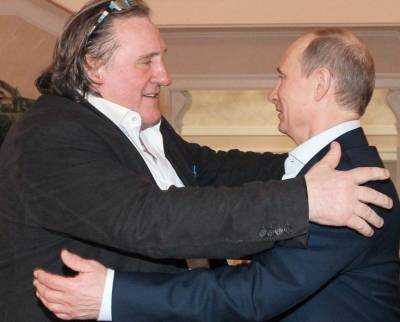 Gérard Depardieu személyesen Putyintól kapta meg az orosz útlevelet