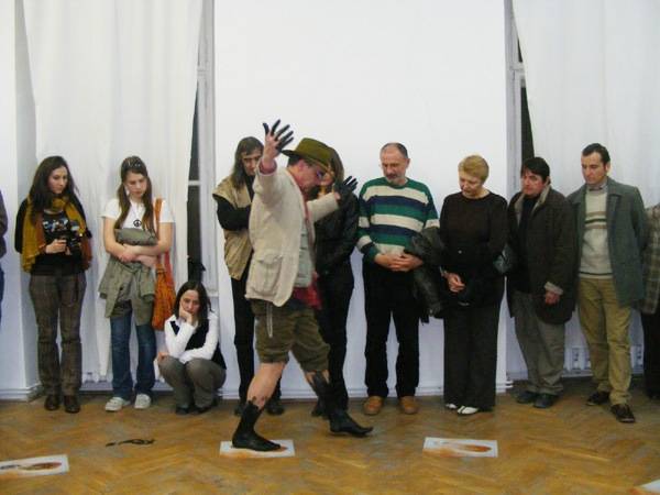 Témaelemző kiállítást szerveztek Sepsiszentgyörgyön