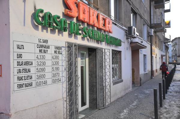 Tovább gyengülhet a lej