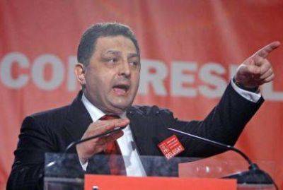 Kormányt buktatna, az RMDSZ-t környékezi a PSD