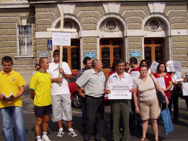 A partiumi tanárok szerint „tegnap elhunyt a parlament” 