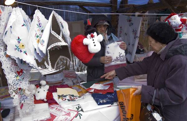 Adventi vásár Szatmárnémeti főterén