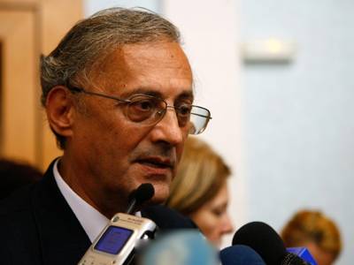 „Összeférhetetlen” az orvosi kamara elnöke