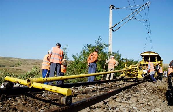Ezer kilométer vasútat számolnak fel