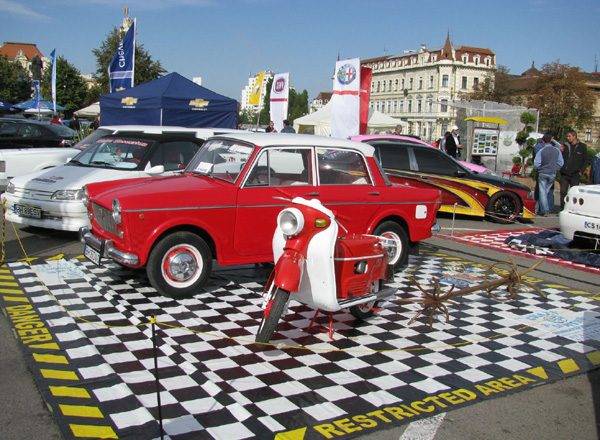 Tömény nedű és tűzpiros Fiat Nagyváradon