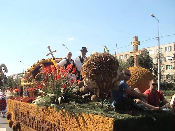 Élő közvetítések, történelmi műsorok Szent István napján