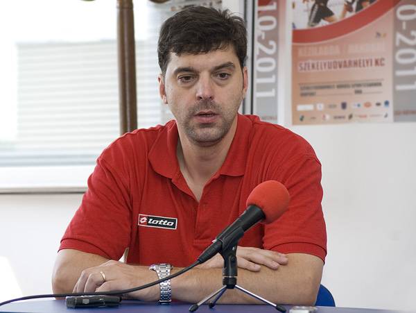 Kézilabda: rangadót nyert az Udvarhely