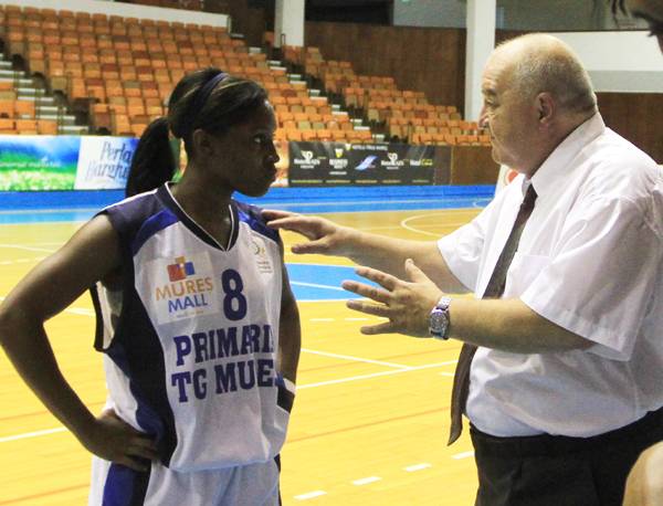 „Átvertek, megloptak” – Alexia Adams súlyos vádakkal illeti a Nova Vitát