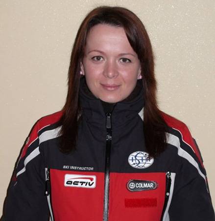 Nem egyszerű sepregetés ez – interjú Bálint Klára curlingjátékossal