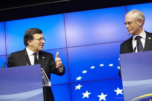 Bukarestben is vita dúl a Romániának járó uniós források tervezett megkurtítása miatt