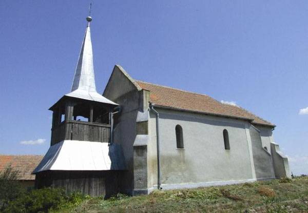 Magyarországi segítséggel korszerűsítenek hét Szatmár megyei templomot