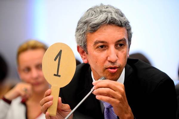 Blöffnek bizonyulhat a bulvártévés Dan Diaconescu Oltchim-részvényvásárlása