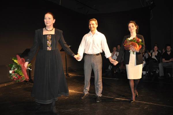 „Nyílt sebe vagyok a szíven szúrt világnak”