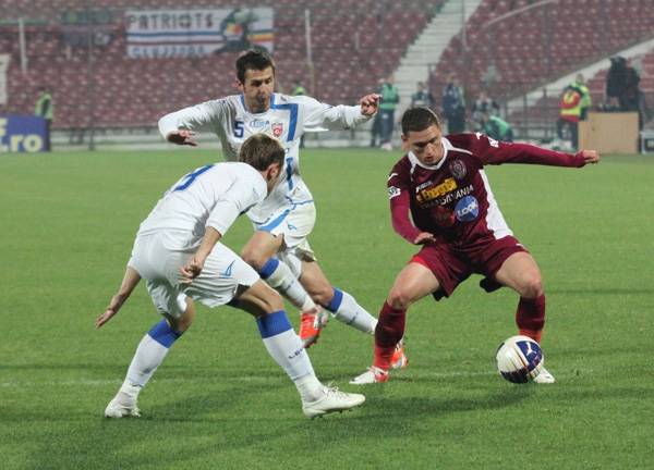 Pászkány Árpád bosszús, kirúgna nyolc CFR-játékost