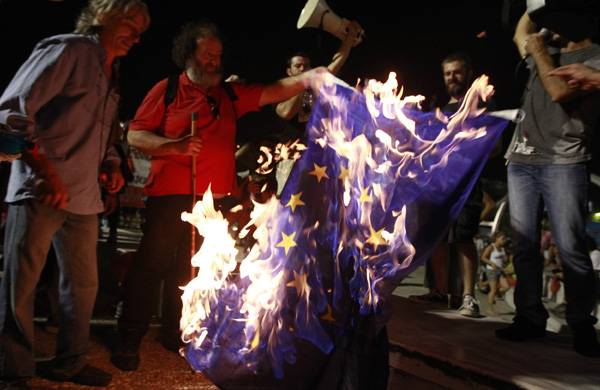 Görögország: elegük van a drámából