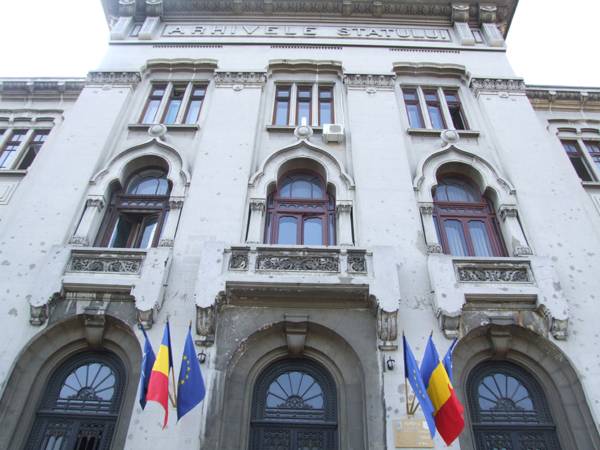 Levéltári törvény: kis lépés a restitúció felé