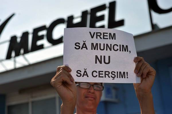 Újra tüntettek a Mechel Kolozs megyei alkalmazottai