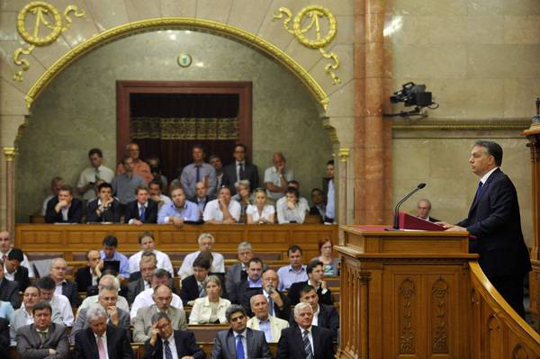 Sínen a magyar hitelmegállapodás