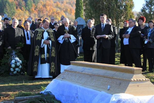 Végső búcsú vettek Páll Lajostól