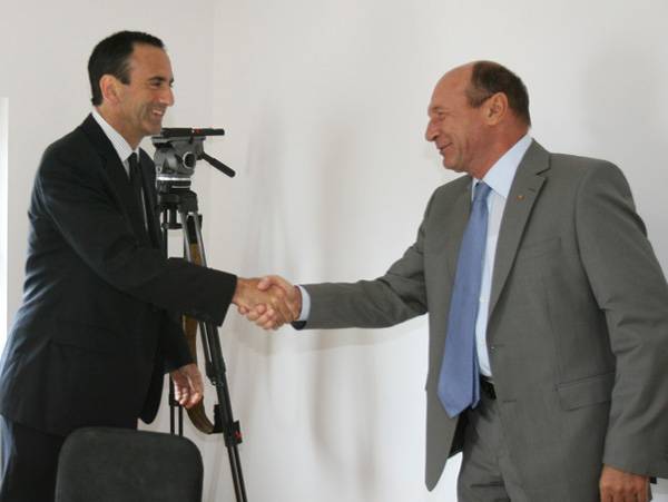 Amerika enyhítené a román válságot