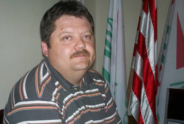 Szász Jenő szerint még mindig nem késő összefogni 