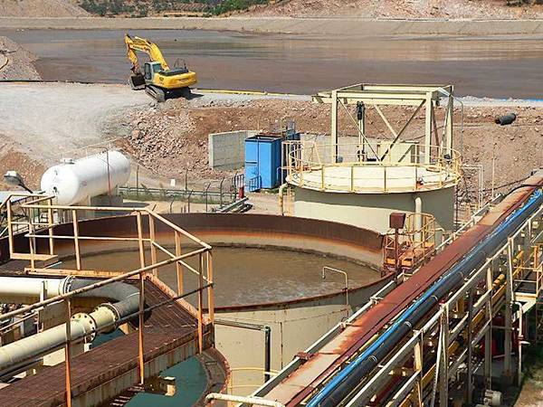 Kazah kézen a nagybányai arany