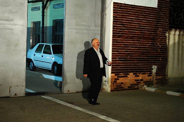  DNA: börtönbe Voicut!