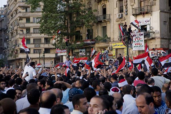 Életfogytiglani börtön Hoszni Mubaraknak