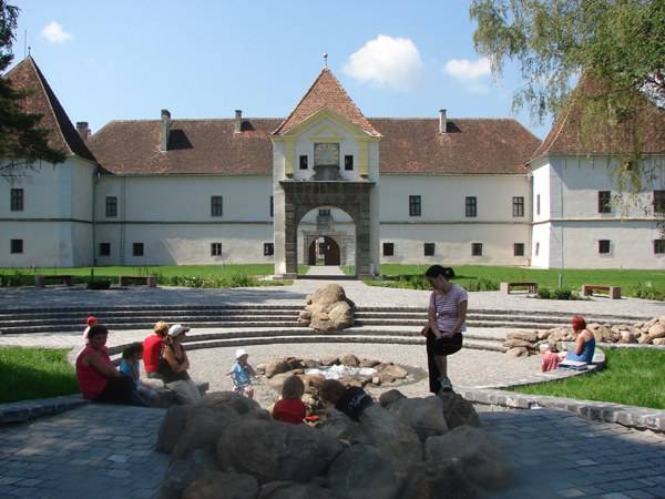 &bullet;  Fotó: A szerző felvétele